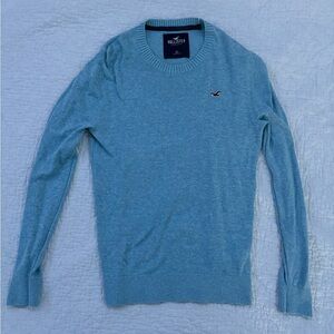 Hollister Light Blue Crewneck Sweater – Size Extra Small, Great Condition